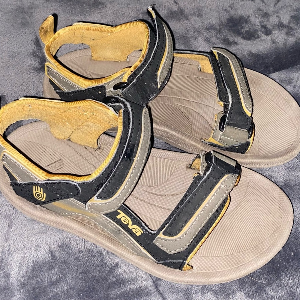 Teva Sandals Shoes Kids Size 3 Outdoor Hiking Strap Comfort
